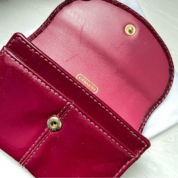 COACH - Madison Patent Leather Gusseted Card Case - Picture 7 of 11